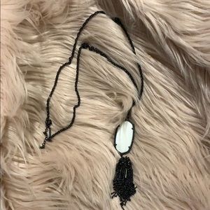 Kendra Scott necklace